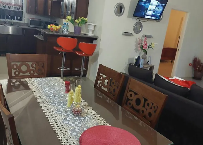 Luxurious 3-bedroom House In With Private Entrance